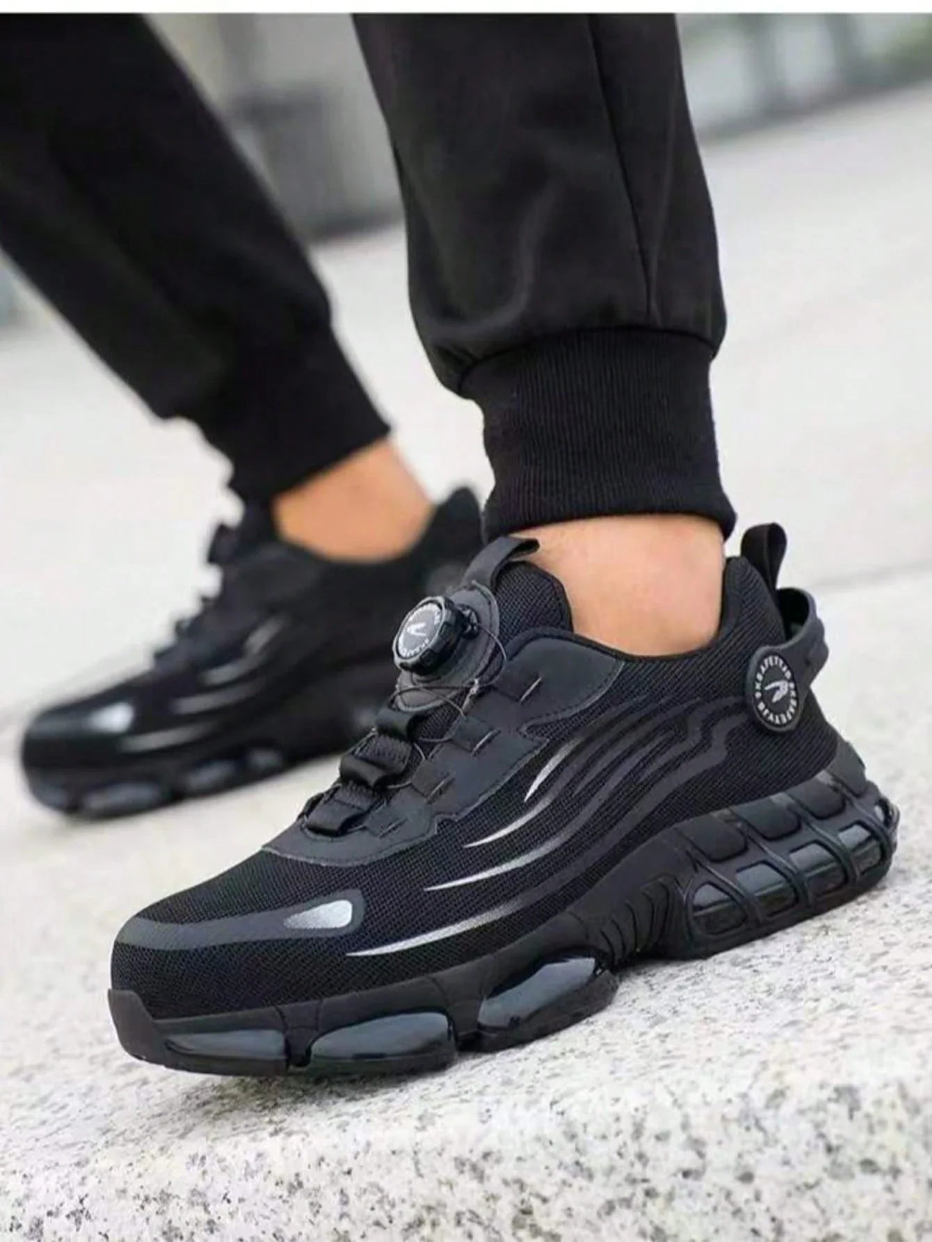 Men's Safety Shoes, Lightweight Breathable Anti-Smash Work Shoes